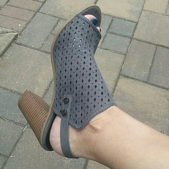 Indigo rd. Sandles NEW - Picture 5 of 6